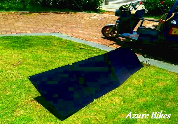 Electric Scooter Solar Charger with Solar Panels